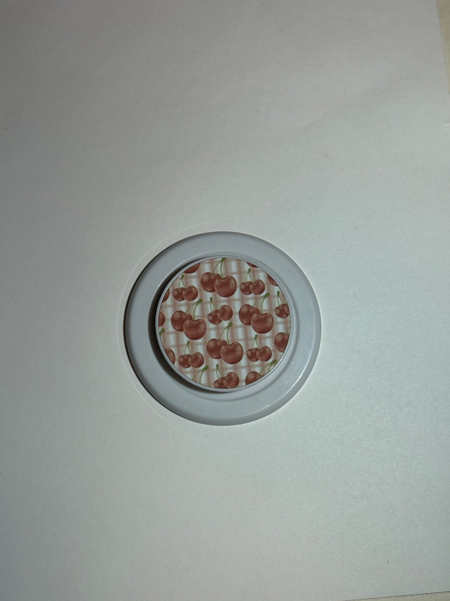 New!! Berry Cute MagSafe Phone Grip