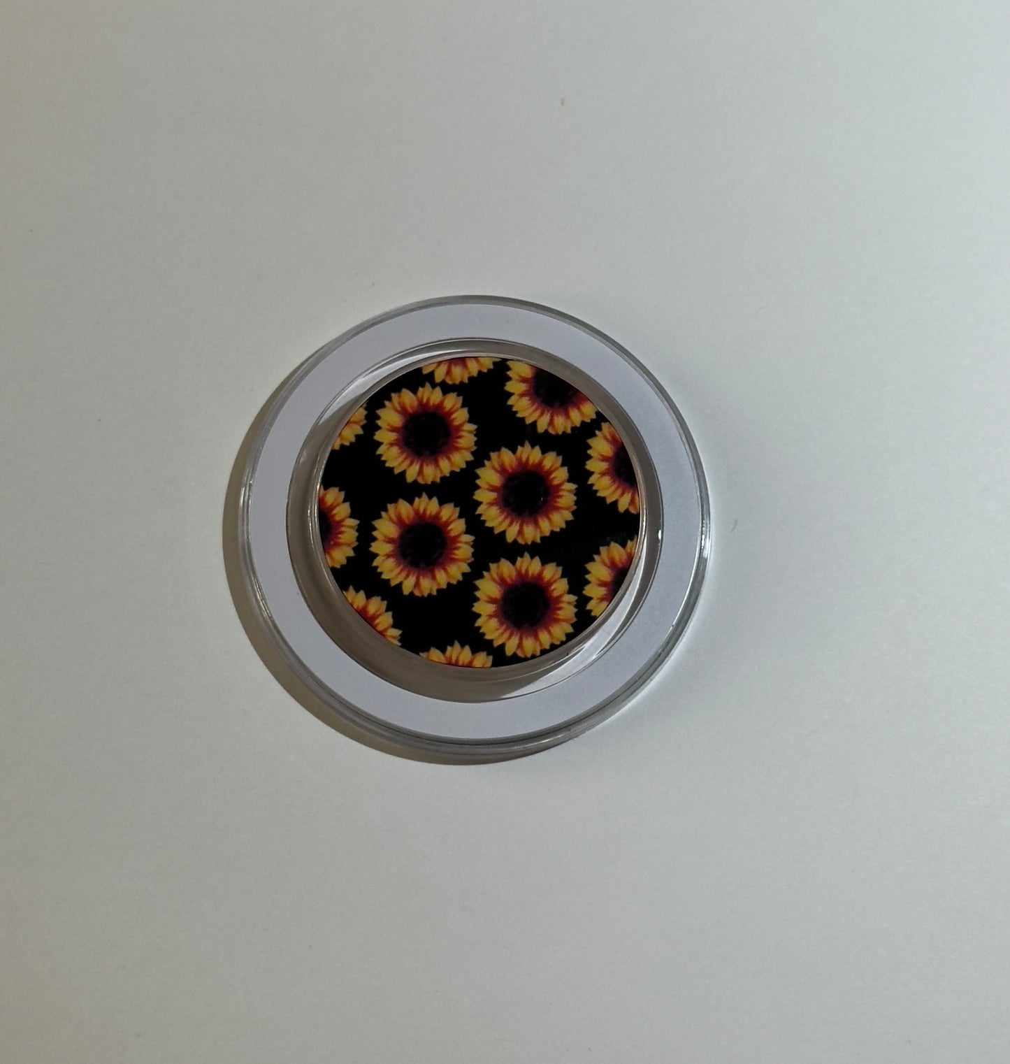New!! Black Sunflowers MagSafe Phone Grip