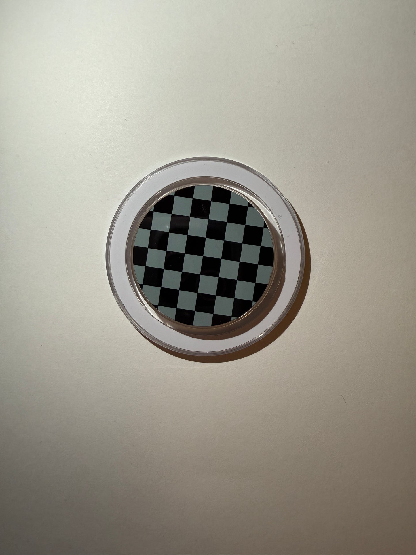 Gray Checkers MagSafe Phone Grip