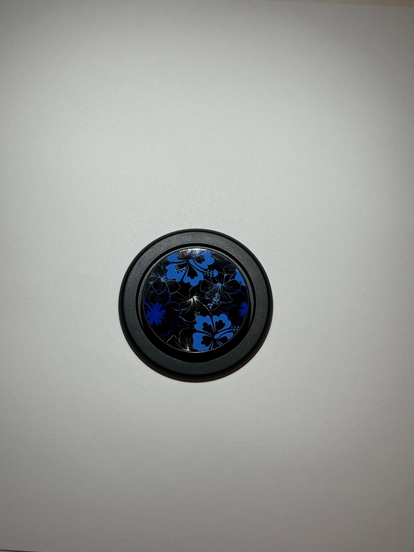 New!! Blue Hibiscus MagSafe Phone Grip