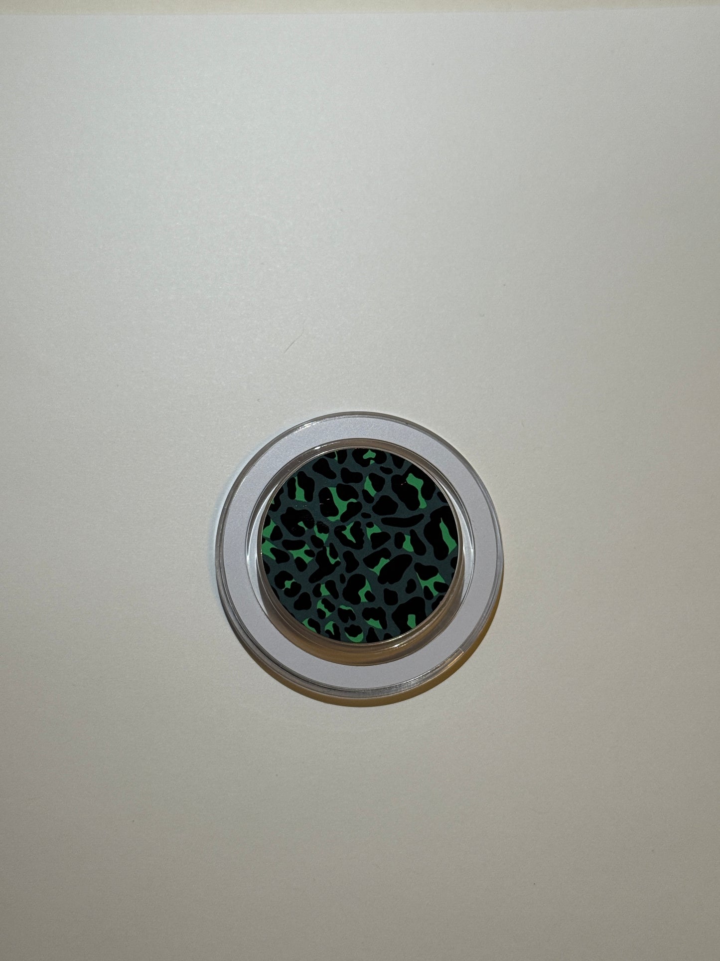 New!! Green Leopard MagSafe Phone Grip