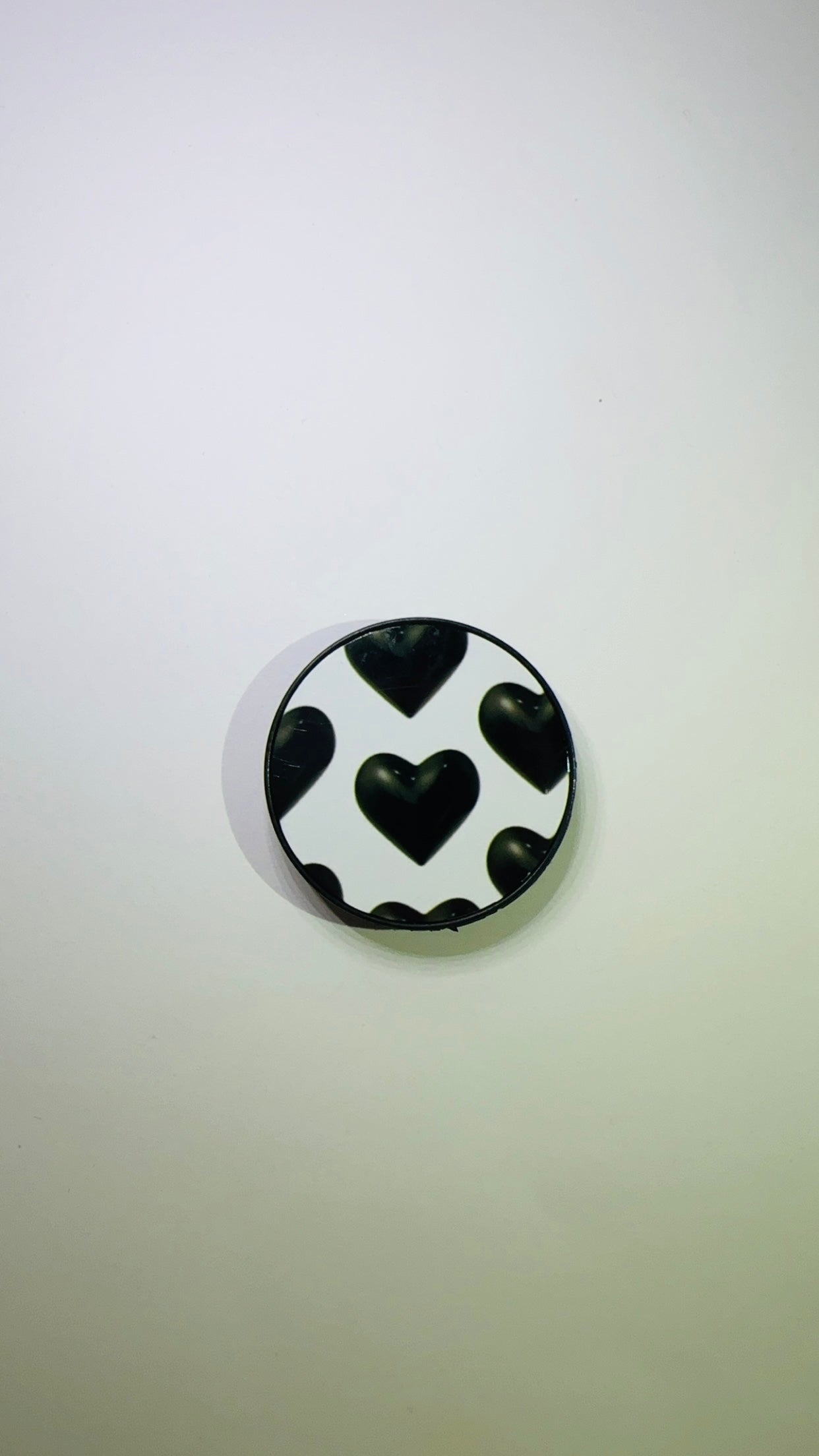 Black Bubble Hearts Phone Grip