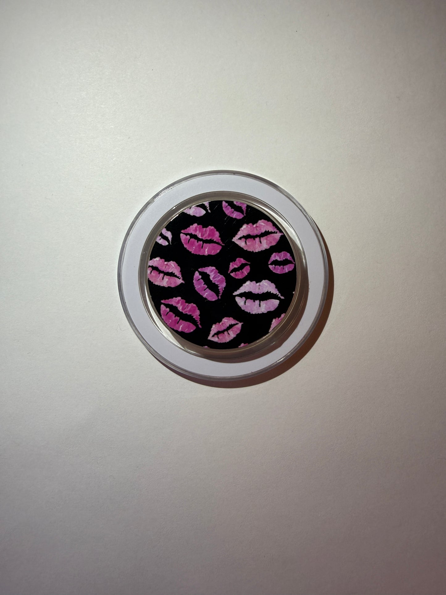 Lovely Kisses MagSafe Phone Grip