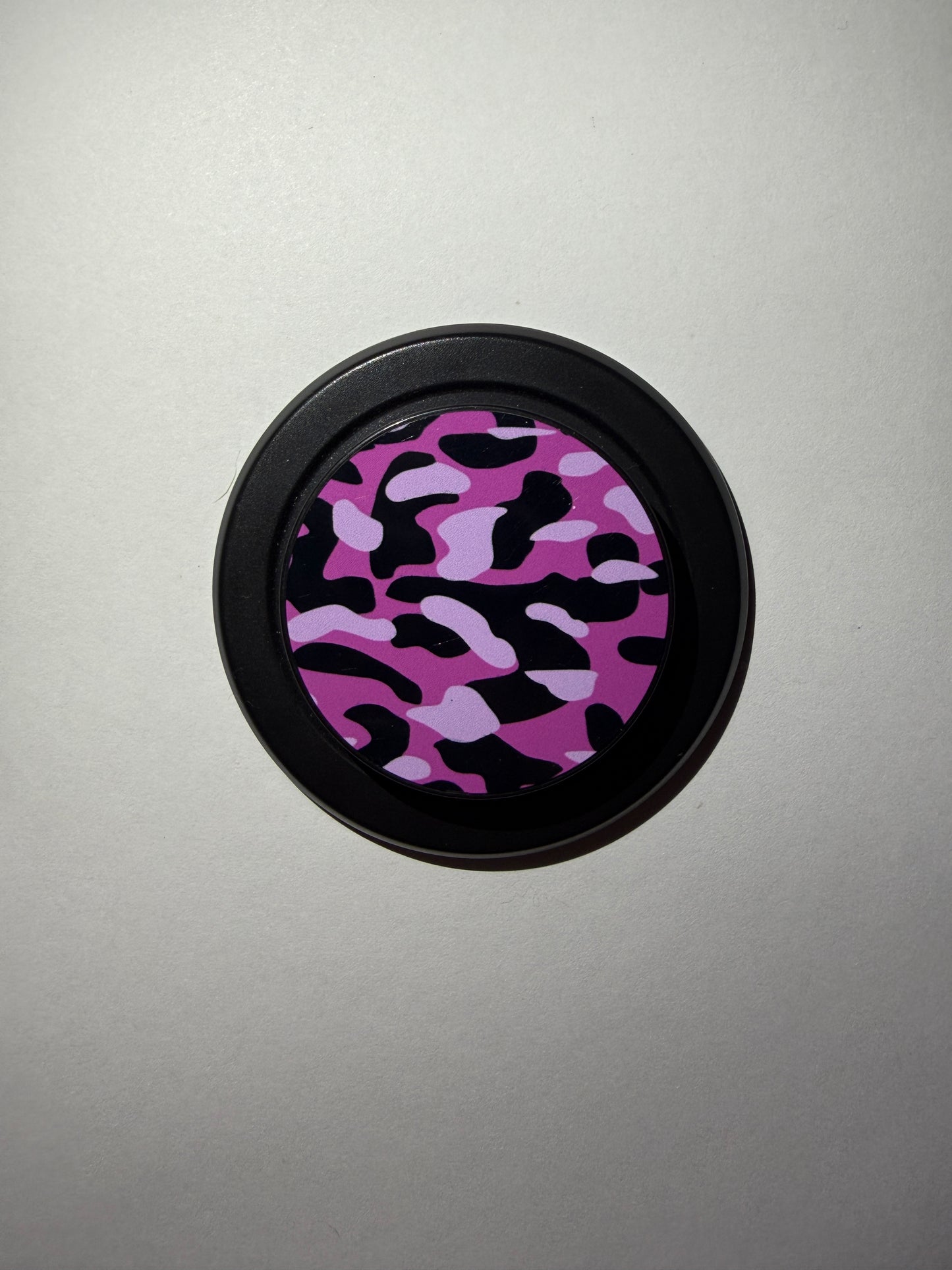 Pink Camo MagSafe Phone Grip